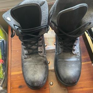 MENS BOOTS